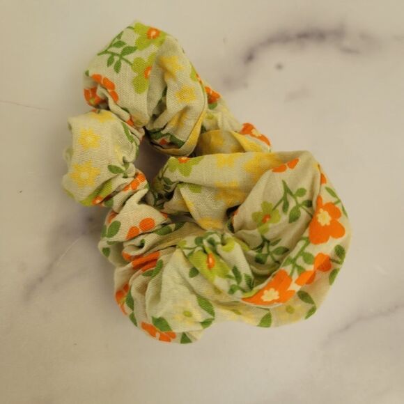 Scrunchie my brother john for matching oldtimer floral 70s retro - Picture 1 of 4